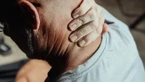 What are the Symptoms of Whiplash?